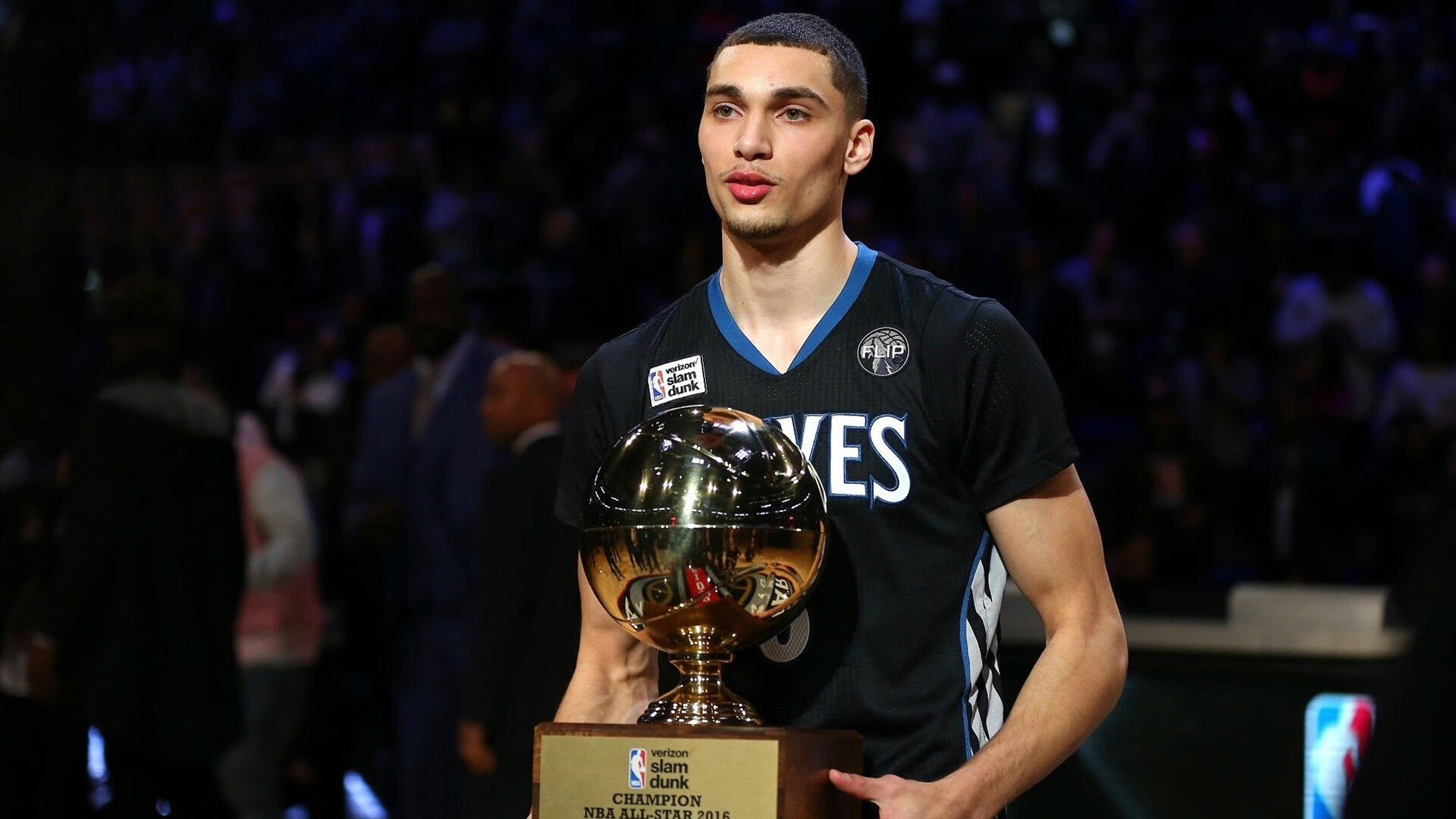 “华金·托比利亚的强硬防守与高效突破，带领阿根廷美洲狮队走向未来”